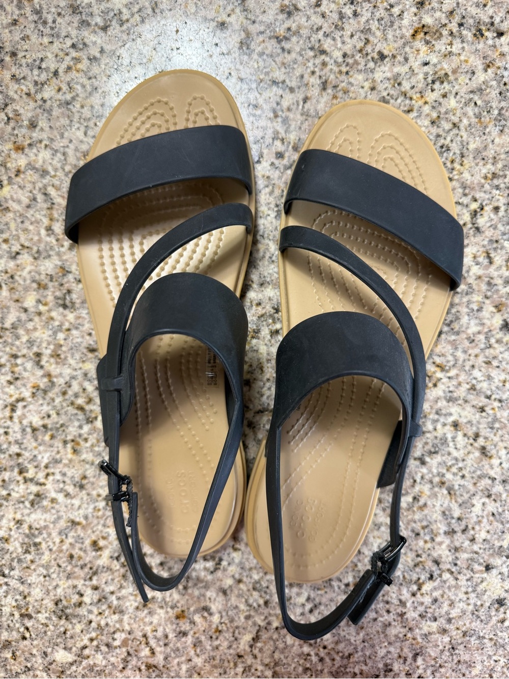 Very gently used! Crocs Tulum Sandals - Women’s Size 9 - Black strap sandals